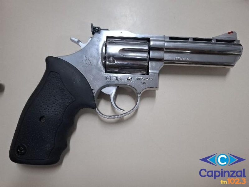 PM atende ocorrência de violência doméstica em Luzerna e apreende armas de fogo
