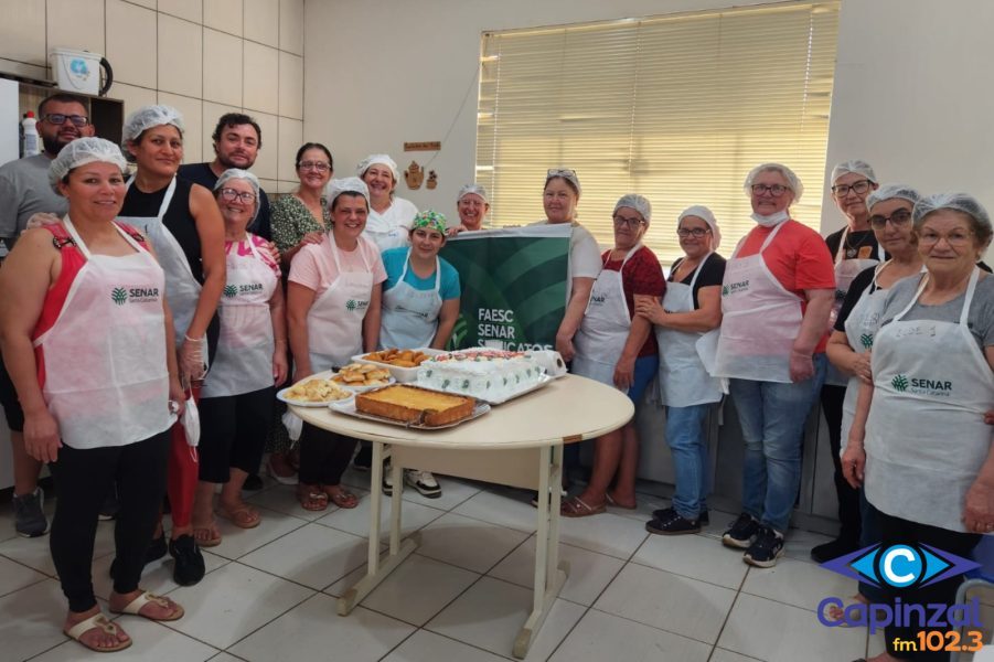 Curso de Confeitaria reúne participantes na Casa da Cultura