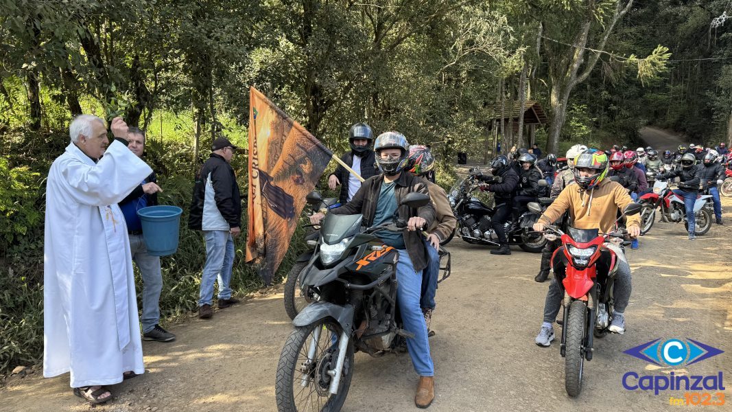 Primeira Motociata em homenagem a Frei Crispim é realizada no Distrito de Santa Lúcia