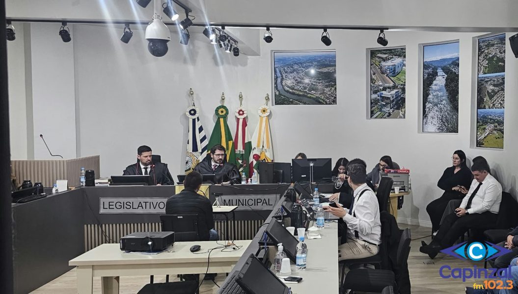 Júri condena dois réus por homicídio e absolve terceiro da acusação em Piratuba