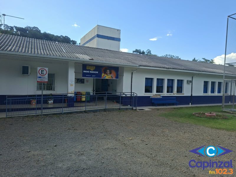 Escola André Rebouças celebra 80 anos com Desfile da Independência no Distrito da Barra do Leão