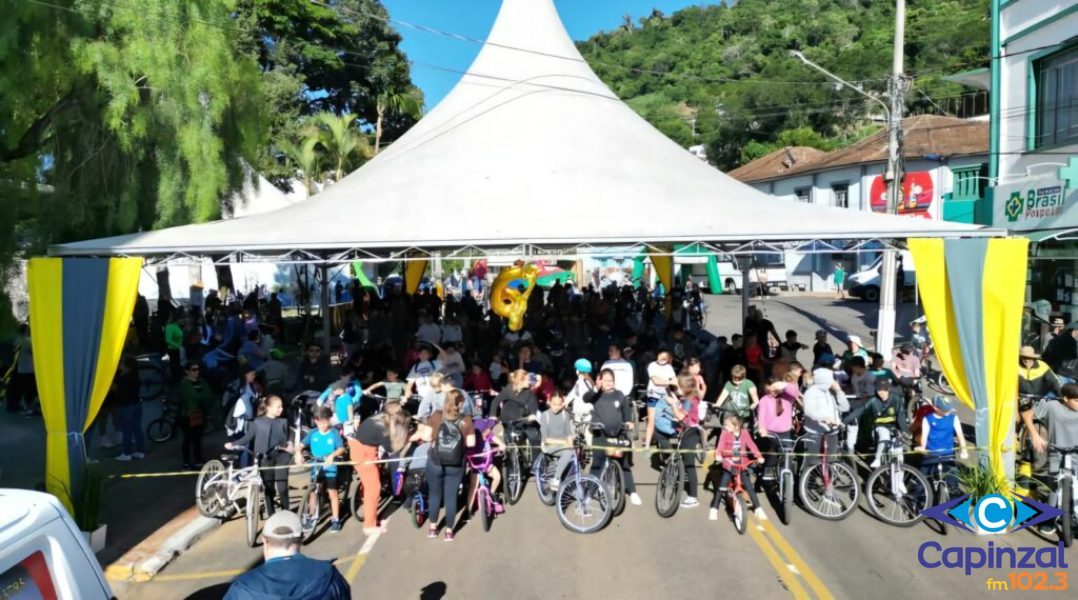 Passeio ciclístico e exposição de carros antigos são atrações do Dia das Crianças em Ouro