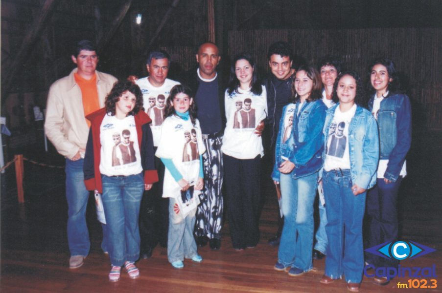BAÚ DA MEMÓRIA: promoção da Rádio Capinzal realizou o sonho de fãs de jantar com Rick & Renner há mais de 20 anos