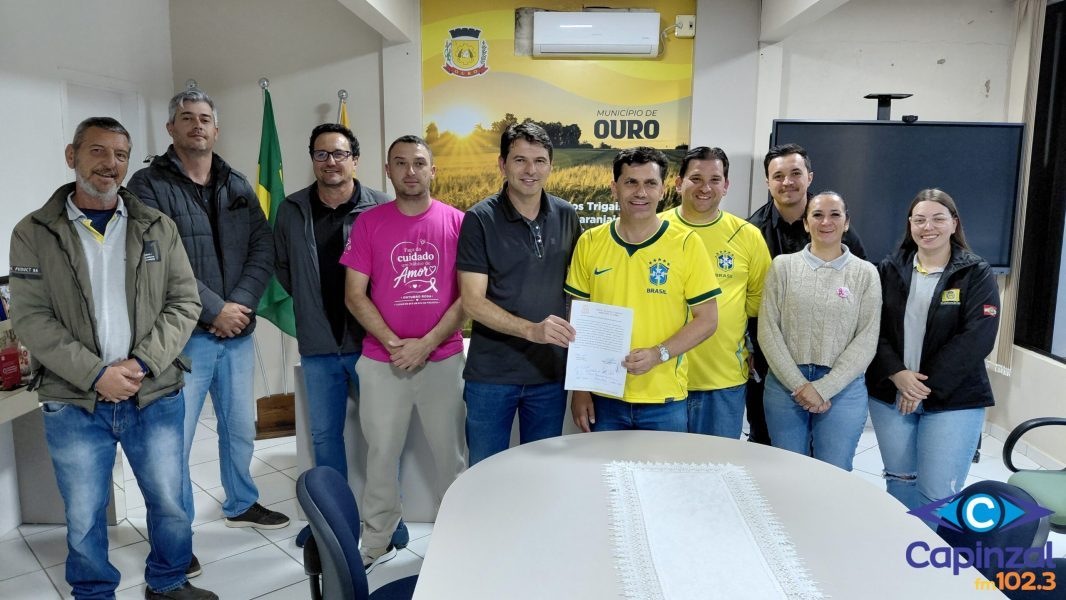 Claudir Duarte reassume o cargo de prefeito em Ouro