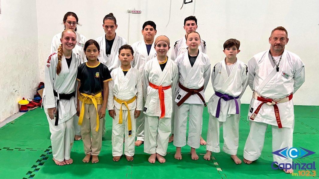 Equipe de karatê de Ouro disputa final estadual com 15 atletas