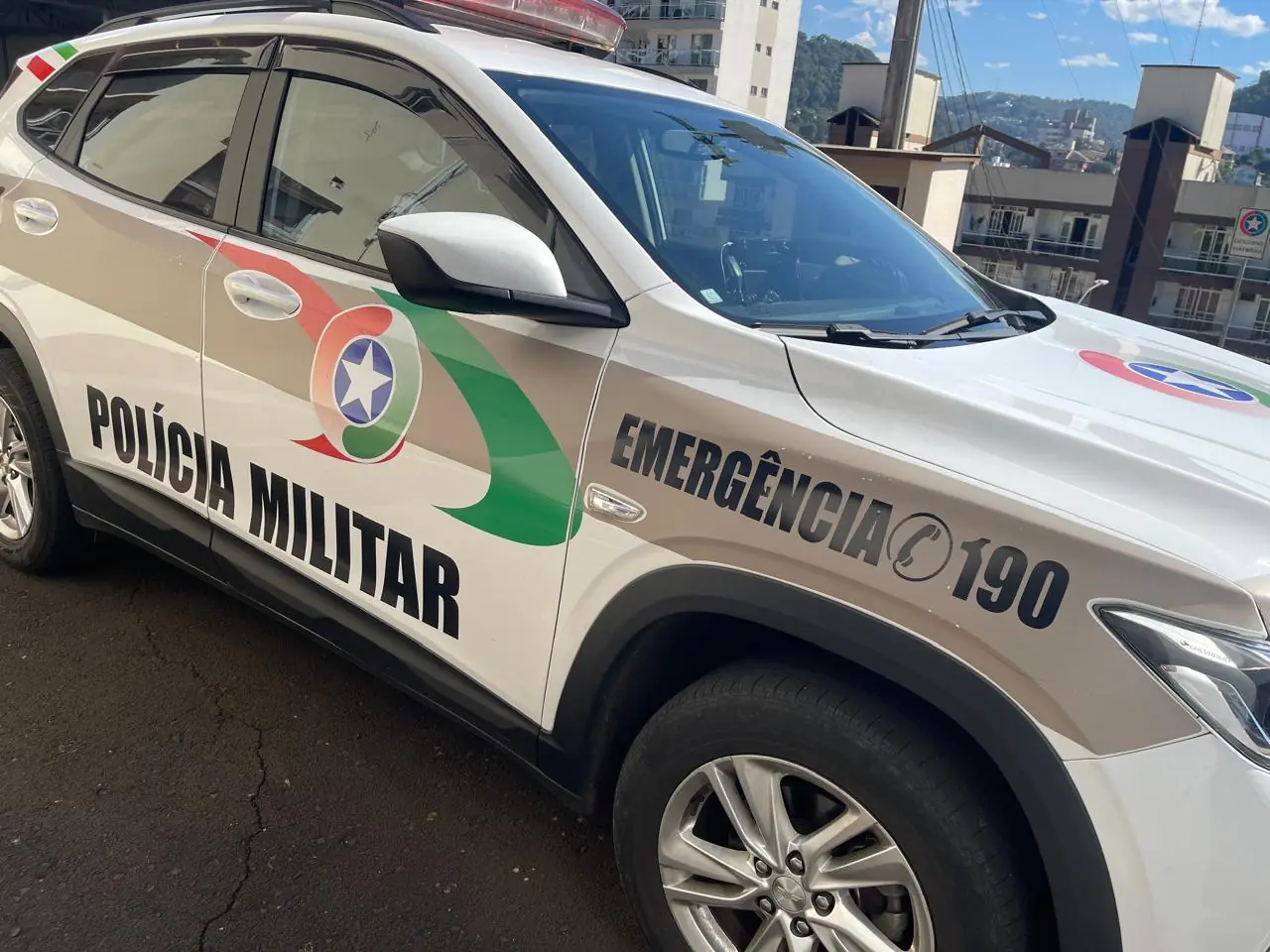 PM atende ocorrência de desacato e resistência na UPA de Herval d’Oeste
