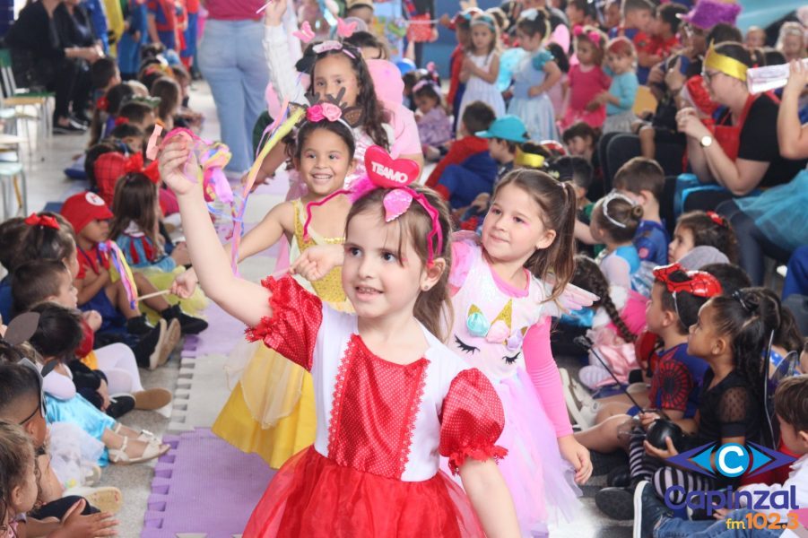 Festa à fantasia promove alegria e diversão no CEI Estrela do Amanhã, em Zortéa