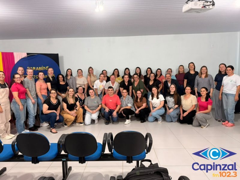 Zortéa promove homenagem aos professores com palestra e entrega de brindes