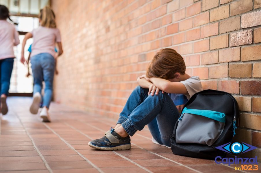 OUÇA: “Bullying não é brincadeira”: psicólogo de Capinzal alerta para sinais e impactos da violência