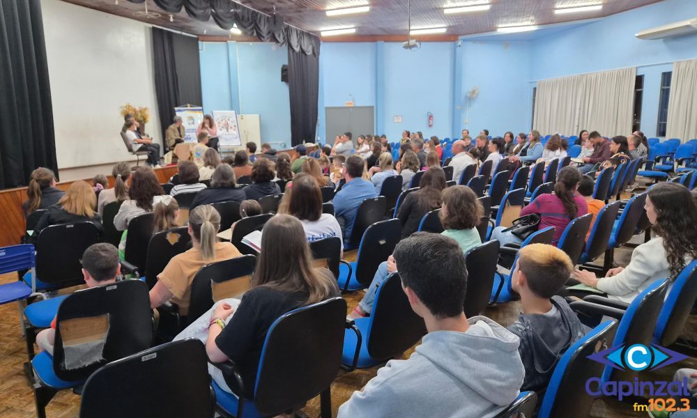 VI Jornada Literária de Capinzal reúne escritores e estudantes