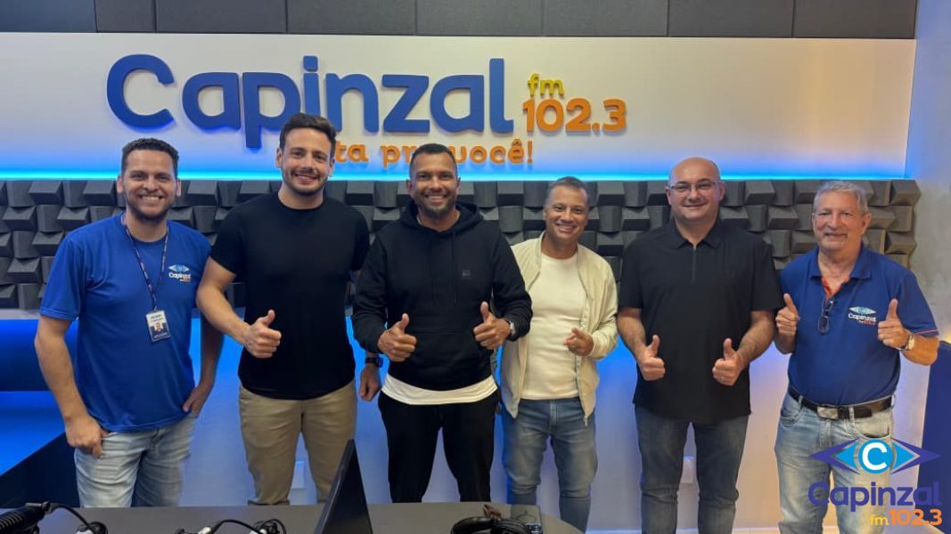 Ex-jogador da Seleção Brasileira, Amoroso visita a Capinzal FM antes de palestra no Empreende Capinzal