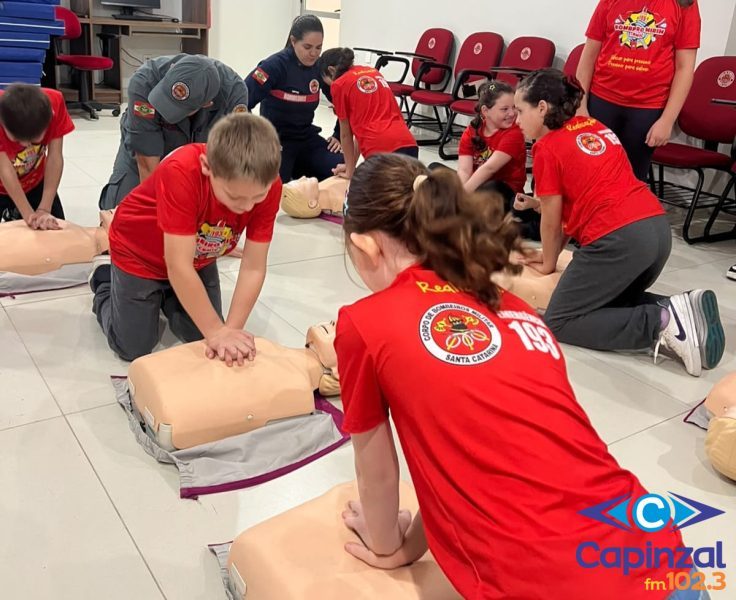 Programa Bombeiro Mirim leva orientações sobre prevenção e segurança a crianças de Capinzal, Ouro e Zortéa